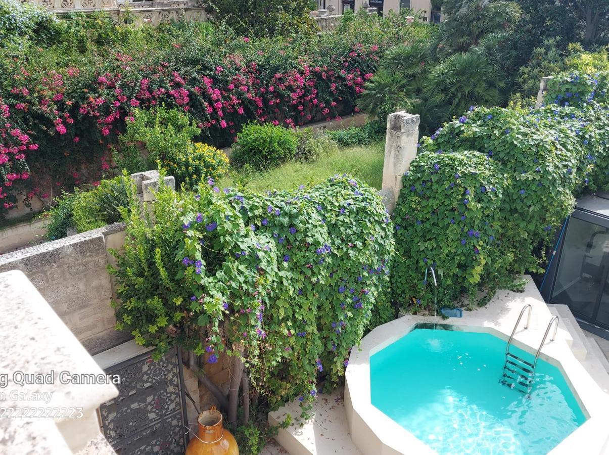 Dimora Charleston Lecce Parcheggio Privato In Loco Gratis Bed & Breakfast Dış mekan fotoğraf
