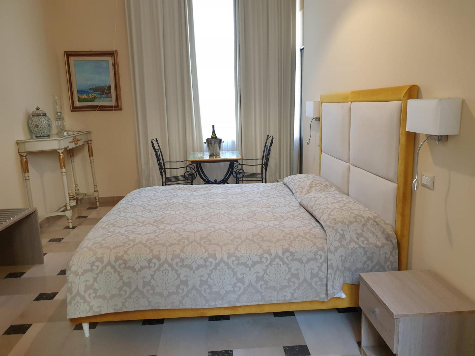 Dimora Charleston Lecce Parcheggio Privato In Loco Gratis Bed & Breakfast Oda fotoğraf